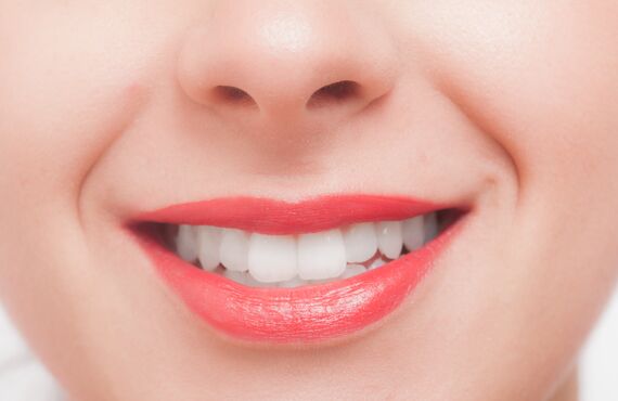 大宮に拠点を置くサロンはホワイトニングメニューもご用意しております